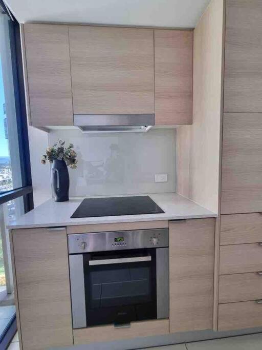 Broadbeach Business Or Leisure Гоулд Коуст Екстериор снимка