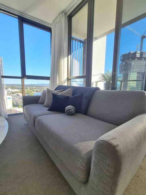 Broadbeach Business Or Leisure Гоулд Коуст Екстериор снимка